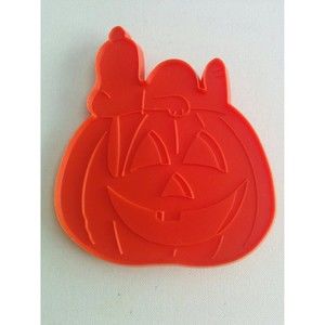 Charlie Brown Snoopy Great Pumpkin Cookie Cutter for Halloween Baking